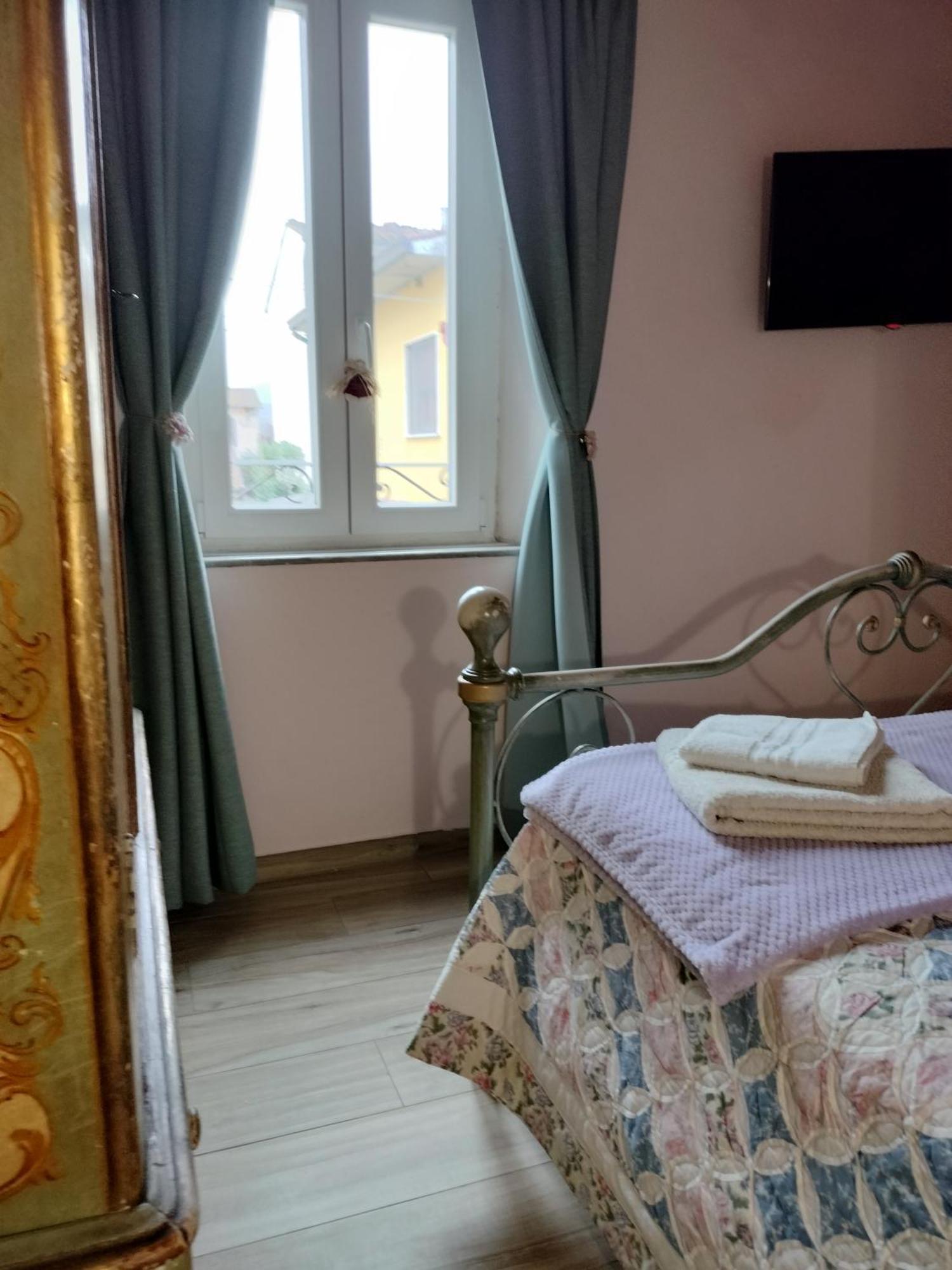 B&B La Rosa Nel Verde 卢卡 外观 照片